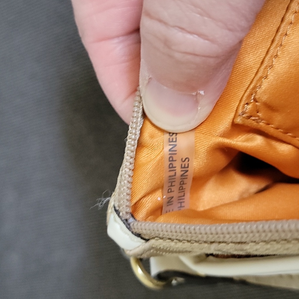 Coach signature C wristlet - Picture 13 of 13